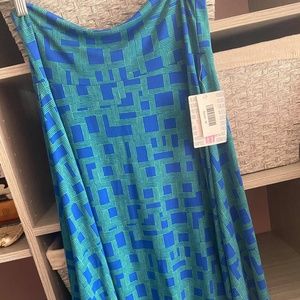 LuLaRoe Azure Skirt (medium)